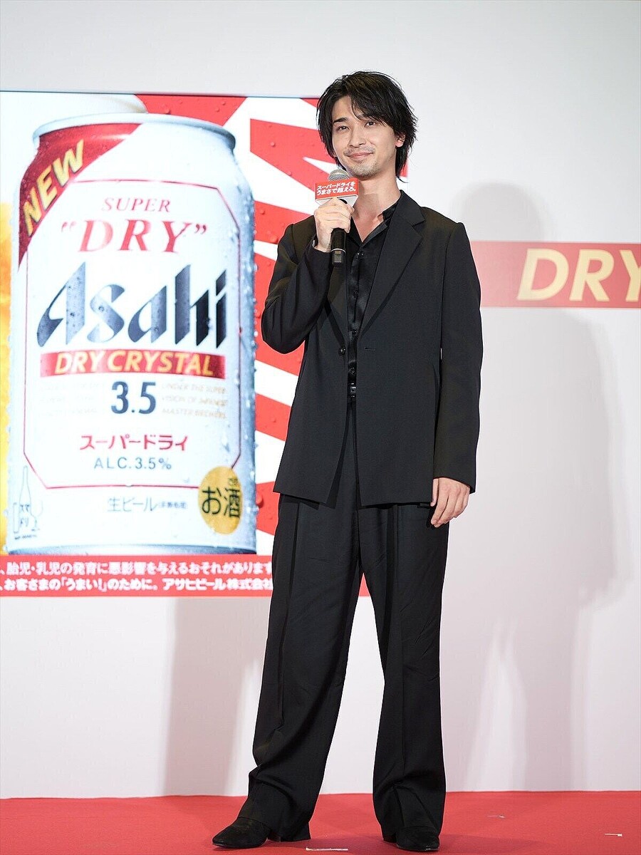 アサヒビールの『スーパードライ ドライクリスタル』がフル