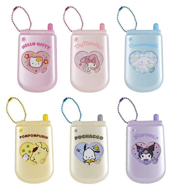 ガラケーやハイビスカスモチーフ！サンリオ「ときめき平成コギャル