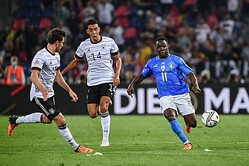 �����ꥢvs�ɥ��Ĥϥɥ�������ɽ�ǥӥ塼�Υ˥��Ȥ���Ż��⡢���ߥåҤ�Ʊ����