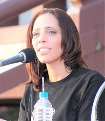 ���ԥåĤϡֲ���İ���Ƥ⿴ư������Ƥ����פȥե��ե�