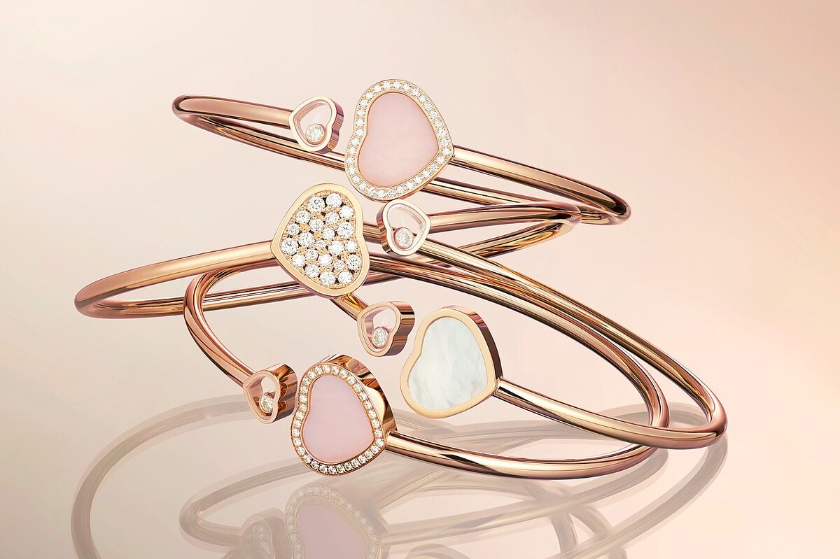 ショパール24年バレンタインジュエリー「ハッピーハート」華やかピンクオパール×ダイヤ煌めくバングル Peachy ライブドアニュース