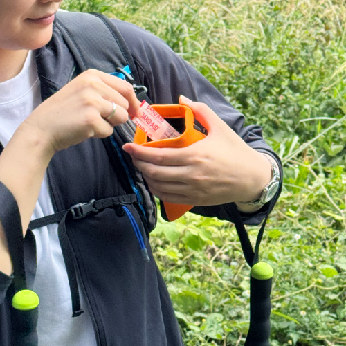 ポイじゃなくてパカッ！しかもマチ付きなのがいいんですよね