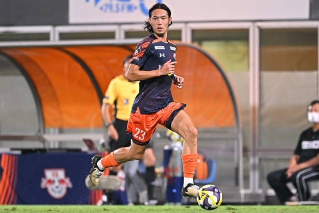 熊本戦で圧巻のミドル弾を決めた杉本。写真：金子拓弥（サッカーダイジェスト写真部）