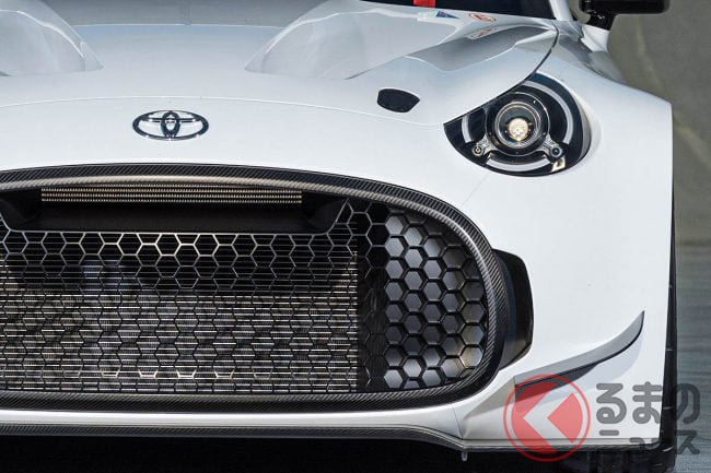 トヨタが「東京モーターショー2015」で披露した小型スポーツカー 実現せず