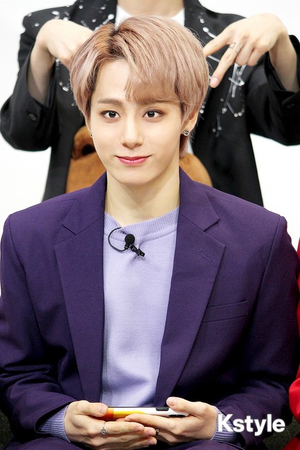密着レポ】ONEUS、LINE LIVEで食レポに初挑戦！可愛すぎる表情