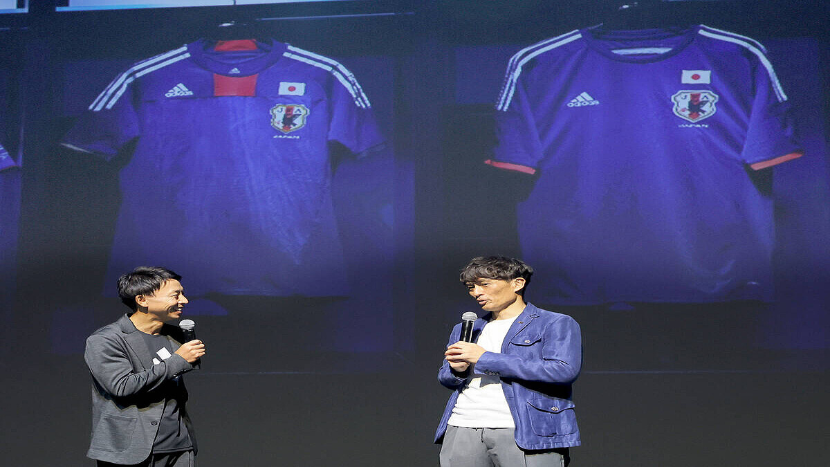 (新品 未使用)元サッカー日本代表、現JFA会長宮本恒靖 引退記念ユニフォーム 日本代表W杯ユニお披露目 宮本恒靖会長「最高の景色と呼応する