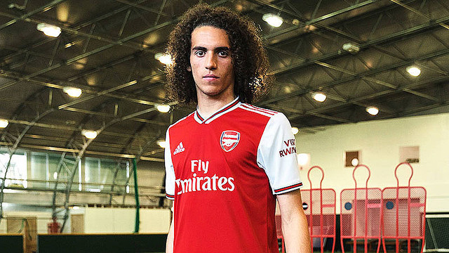 アーセナル、「25年ぶりにadidas復活」の2019-20新ユニフォームを発表