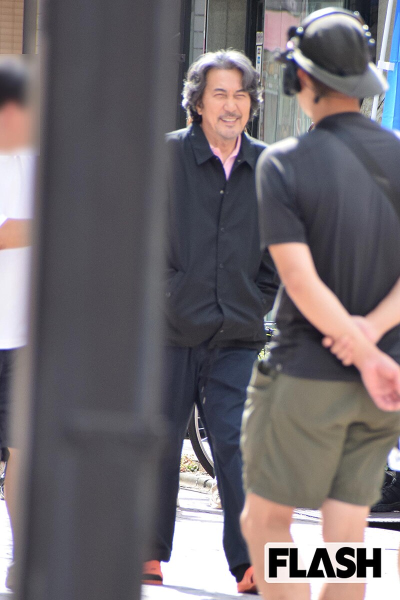  ロケをする役所広司 