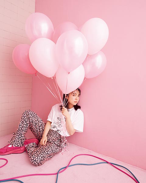 上白石萌音 『mini』20周年号で表紙に初登場！ 佐藤健などドラマ共演者