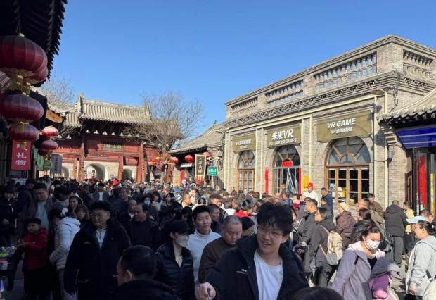 中国の春節連休期間中、家族旅行をする人が急増 前年比54%増