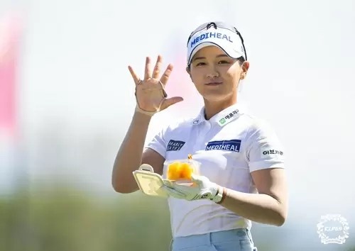 女子プロゴルフ選手サイン集 22選手 ゴルフクラシック 2004年11月号 美