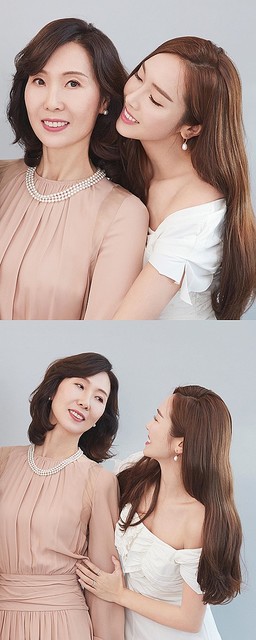 元少女時代ジェシカ 母とのツーショットに反響続々 親子で綺麗 美肌すぎ Photo ライブドアニュース