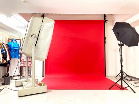 気分は80年代アイドル♩あの浅草「マルベル堂」でのプロマイド撮影体験 気分は80年代アイドル♩あの浅草「マルベル堂」でのプロマイド撮影体験