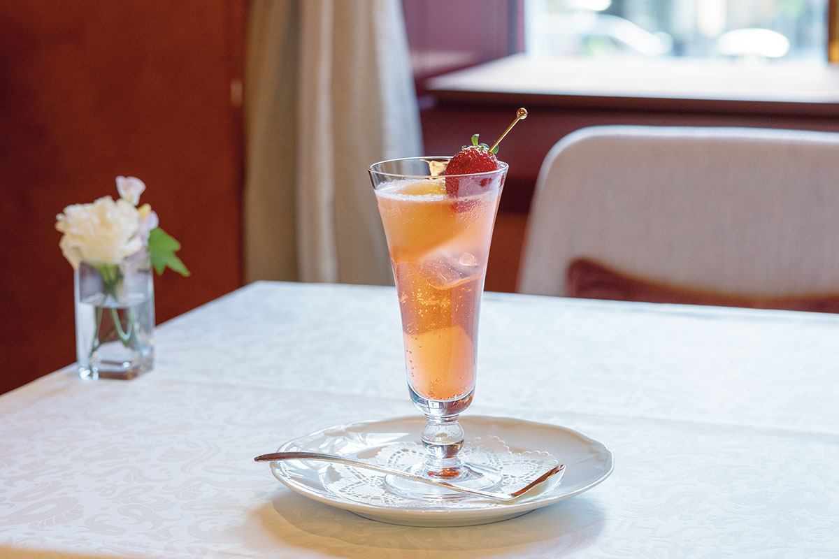 実は〈資生堂パーラー〉が発祥って知ってた？ 〈アイスクリームソーダ〉誕生秘話