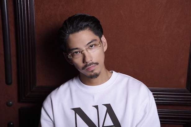 ���踭�͡����ܤαǲ�Ǥ��Բ�ǽ�ʤΤ����׵�����ͤ��ͤ�뤿��ץ��ǥ塼�����ء�����ۥ顼��Ű�줷���֥�å��פؤμ�ǰ