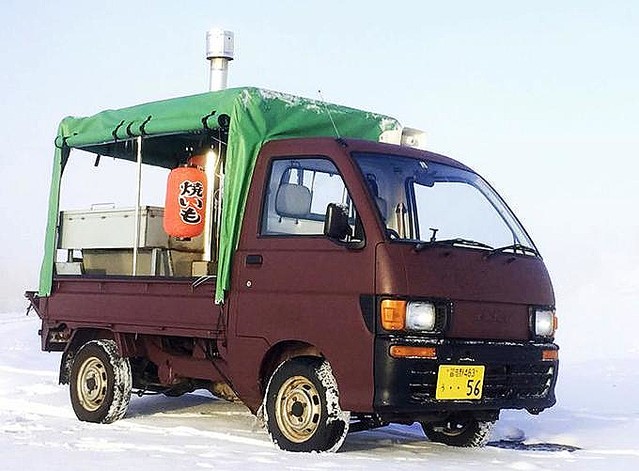 石焼き芋はなぜ石で焼くのか どの石で焼けばいいのか 石屋に直撃 ライブドアニュース