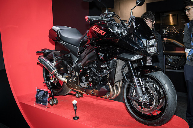 ヨシムラが新型カタナを早くもカスタマイズしてショー会場の視線を独占 モーターサイクルショー注目topics ライブドアニュース ヨシムラが新型カタナを早くもカスタマイズしてショー会場の視線を独占 モーターサイクルショー注目topics ライブドアニュース