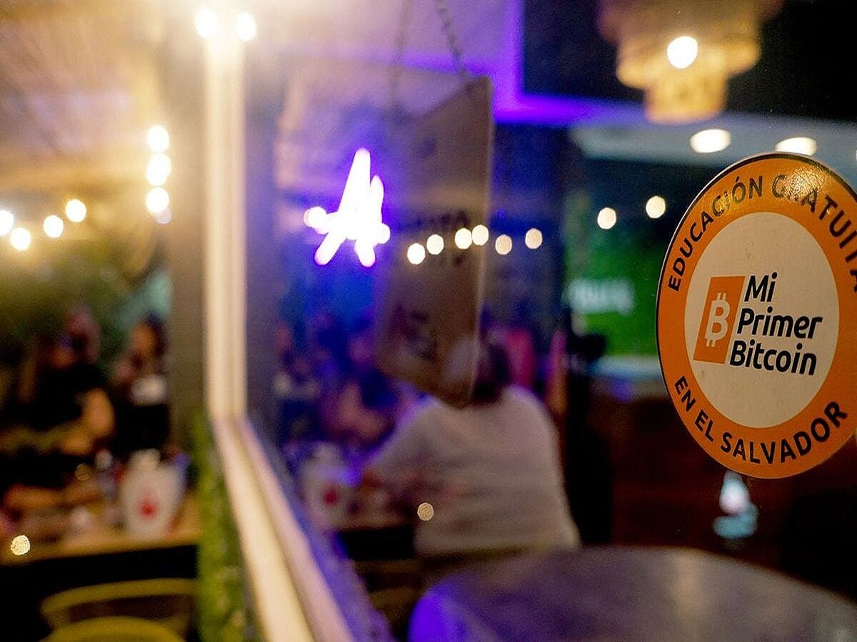 ビットコインで一発逆転のはずが大失敗…夢の｢暗号資産国家｣を目指した