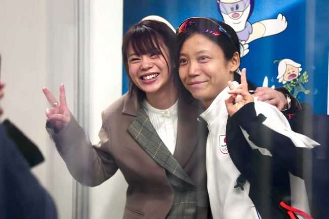 高木菜那さん（左）と妹の美帆【写真：スポーツ報知/アフロ】