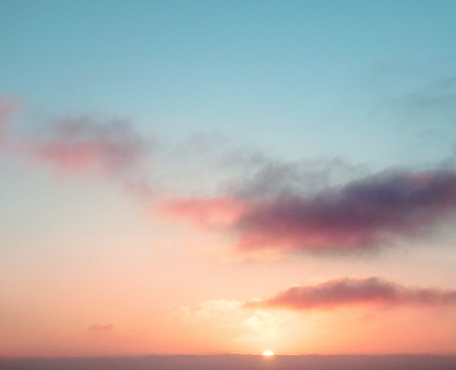 「TOKYO FM+」がお届けする占い記事「2025年10月の運勢」