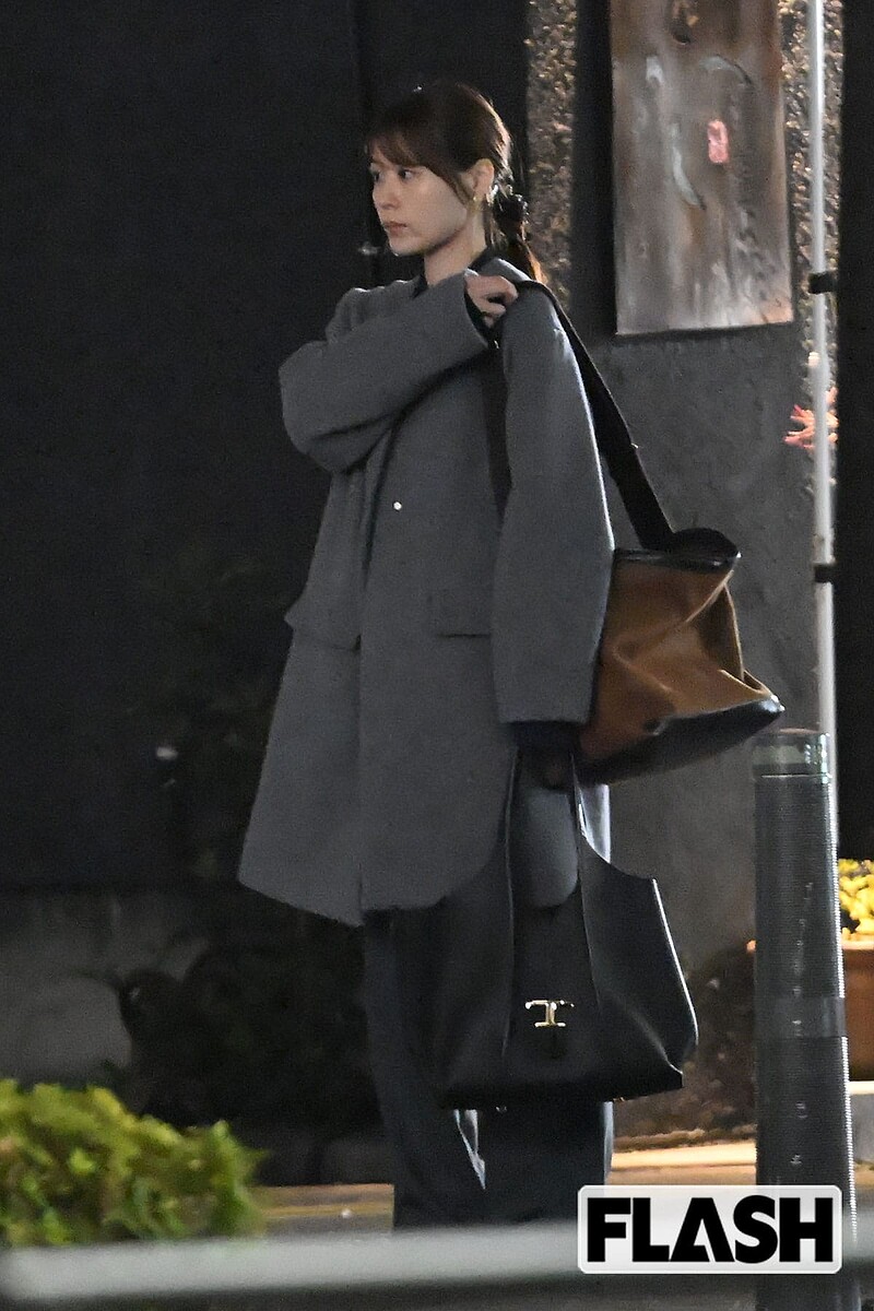  日曜劇場『GIFT』のロケをおこなう有村架純 