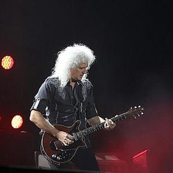 ブライアン メイ みんなからの優しい言葉に 自分の葬儀に参列したよう ライブドアニュース