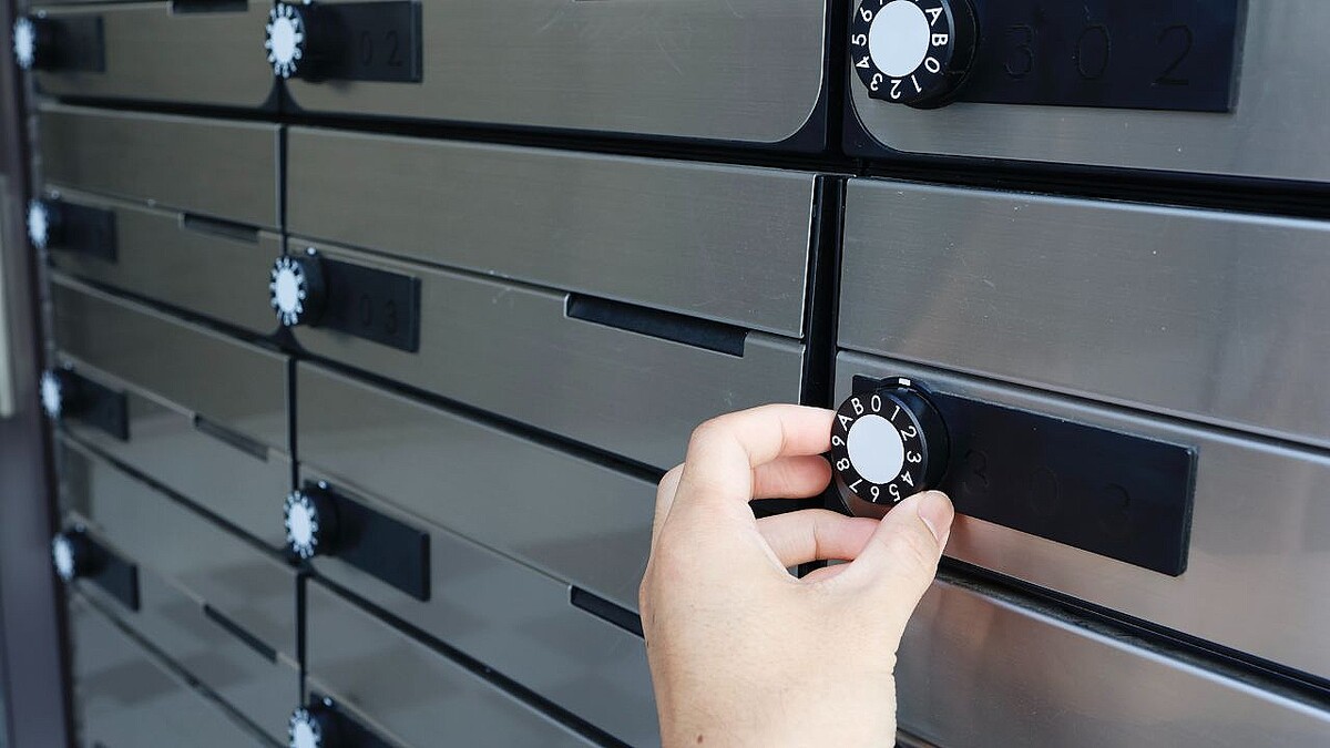 󡩤ʤ̴Ω̤ǯ700ߡ32иҰġ̤˽񤫤줿ֶ¡