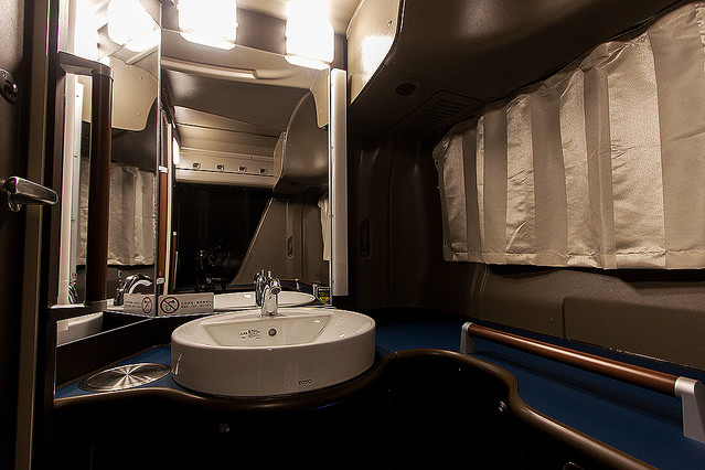 １／４３ 日野自動車特注　グランブルーリゾート富士急行バス Yahoo!オークション - 富士急「グランブルーリゾート」GRAND BLEU RESO