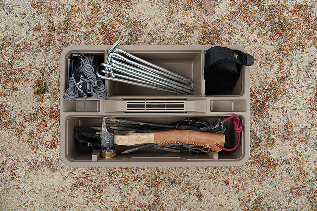 キャンプ道具 引退品 未使用あり 見つけた！お洒落な炭入れに使いたい！マーキュリーのツールボックス