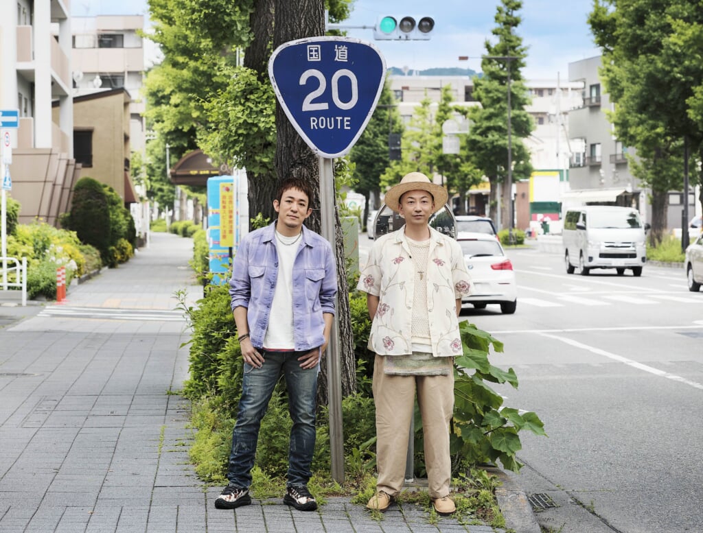 FUNKY MONKEY BΛBY’S、シングル表題曲「夏子」MVは夏らしさ全開の恋愛リアリティ番組風+記念キャンペーン続々