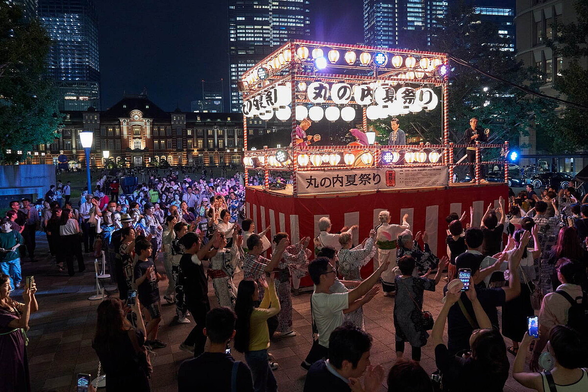 「大手町・丸の内・有楽町 夏祭り 2025」都心で“盆踊り&縁日”、焼きそばなど屋台グルメも