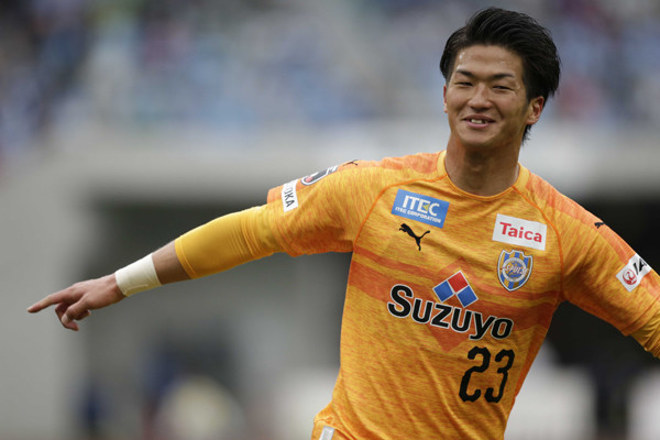 ポスト大迫の北川航也 煮え切らないストライカー から脱却せよ ライブドアニュース ポスト大迫の北川航也 煮え切らないストライカー から脱却せよ ライブドアニュース