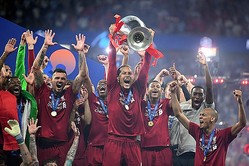 まさにドリームチーム Uefa 18 19のcl ベストチーム を選出 ライブドアニュース