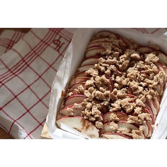 
          そのまま食べるだけじゃない。旬のりんごを堪能するおすすめレシピ5選
        