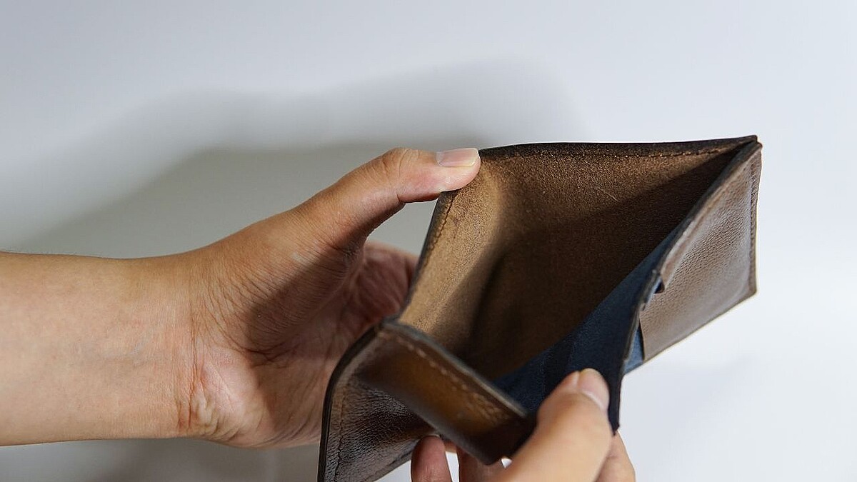 年収600万円以上なのに「生活は地獄」…娯楽一切なし・クレカで借金を重ねながらアメリカで暮らす日本人の財布事情【人気YouTuberが語る】