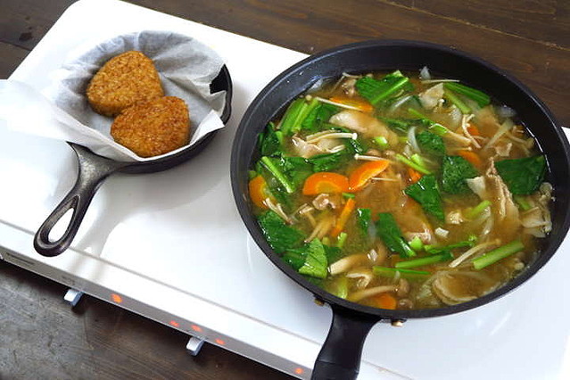 左右で別々に調理可能！もう普通のホットプレートには戻れません 