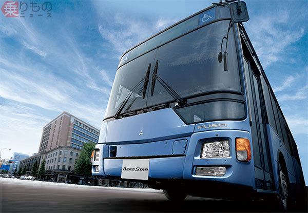 三菱ふそうのバス。自社開発の電気バスはラインナップしていない（画像：三菱ふそう）