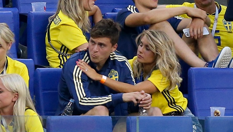 ���ͺʤȤȤ�˥ե��å�����VOGUE���о�ĥ�ʥ��ƥå�DF���ǥ�ձ��֥�ǥ�Ȥ�̴�椫���