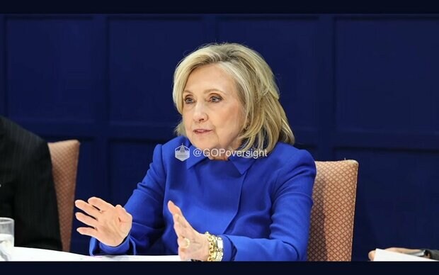 下院監視委員会の調査で証言するヒラリー氏（共和党下院監視委員会のユーチューブチャンネル@GOPoversightから）