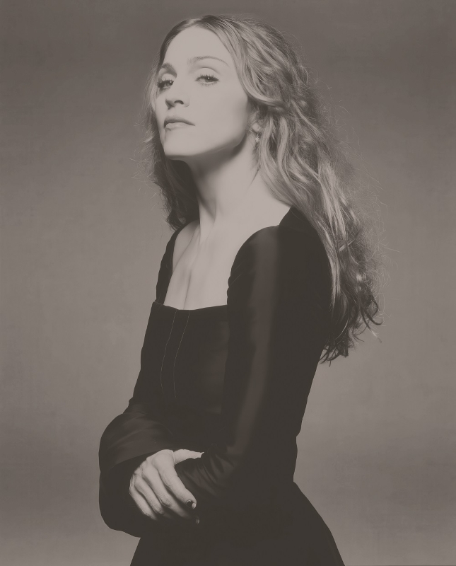 マドンナ アーティスト写真　（C）Inez van Lamsweerde & Vinoodh Matadin