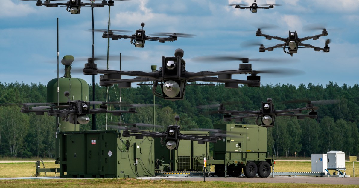 海に浮かぶ多機能基地「強襲揚陸艦」とは何か 日本への影響は