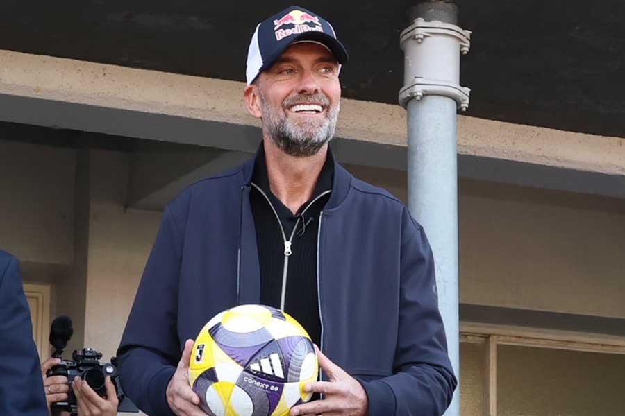 大宮の試合を視察したユルゲン・クロップ【写真:加治屋友輝】