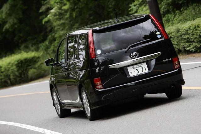 金欠ファミリー必見 乗れば満足も不人気がゆえに安値の中古ミニバン４選 ライブドアニュース