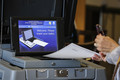 20190718-us-election-system-win7