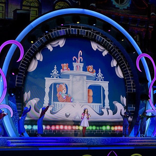 ナイトショー『クリスタルの約束』初開催！ユニバーサル・スタジオ・ジャパン“ユニバーサル・クリスタル・クリスマス2019” ライブドアニュース
