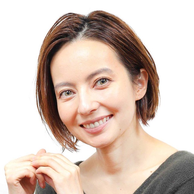 １児の母 ベッキーの最新ショットが すっかりいい女 優しい顔になった ライブドアニュース
