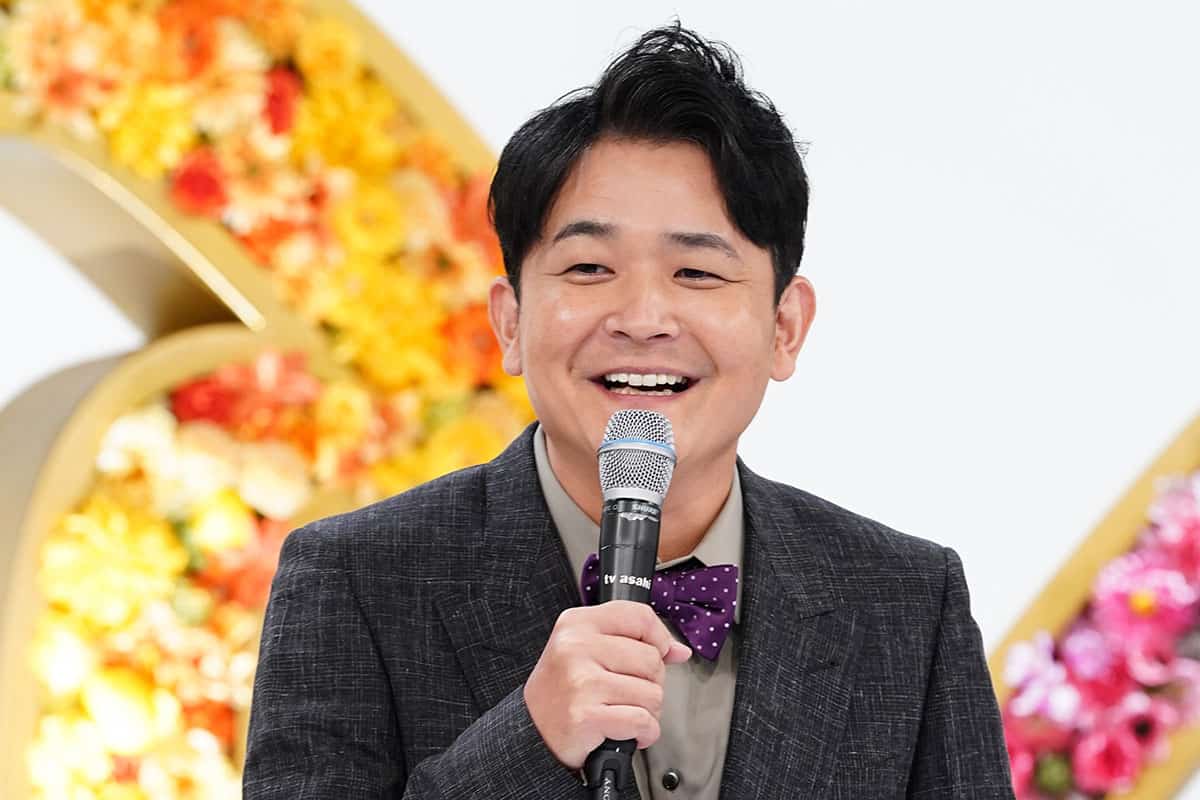  2021年10月、番組の記者会見に参加した際の千鳥・ノブ 