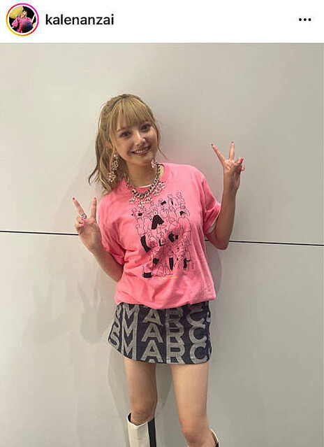 安斉かれん、ほっそり太ももを披露したミニスカコーデに反響「可愛さ満点！」「良い笑顔」 (2022年8月28日掲載) - ライブドアニュース