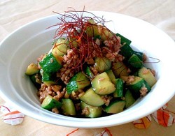 大量消費にも パパッと作れる きゅうりの肉みそ炒め がごはんに合う ライブドアニュース