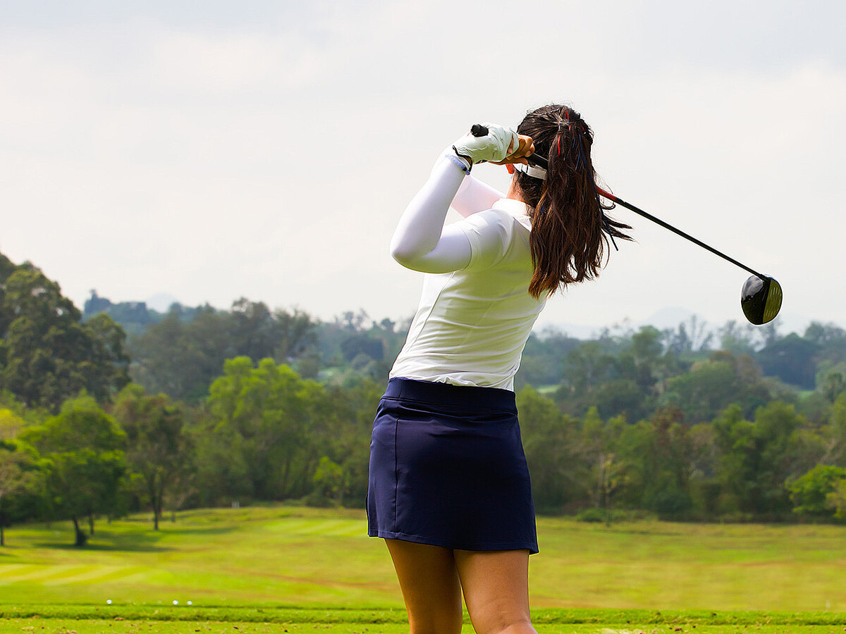 着るだけで季節感がグッと高まる GUのケーブル柄ニットブルゾン